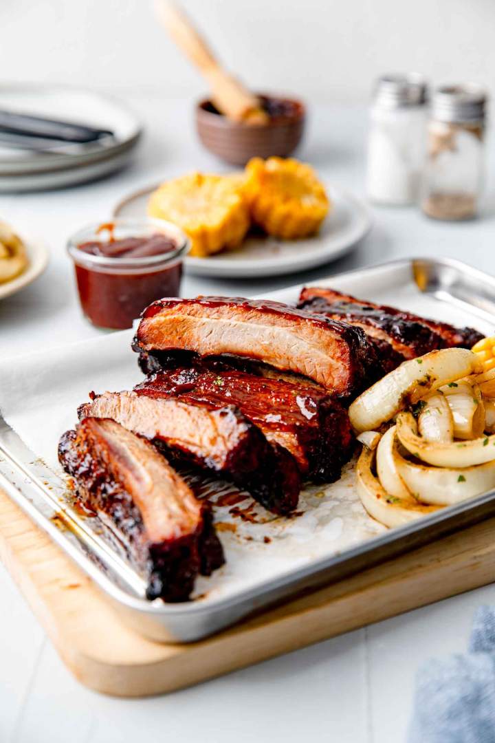 Barbecue Ribs with homemade BBQ sauce