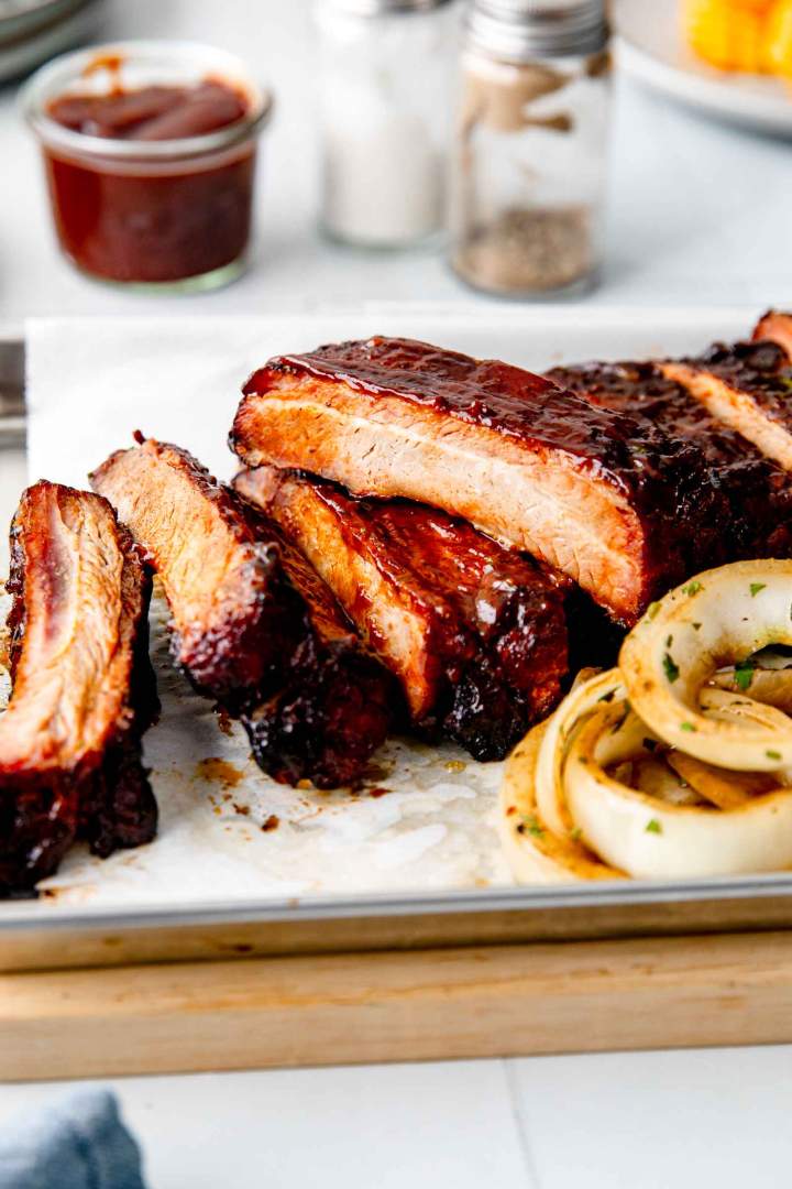 Barbecue Ribs with homemade BBQ sauce