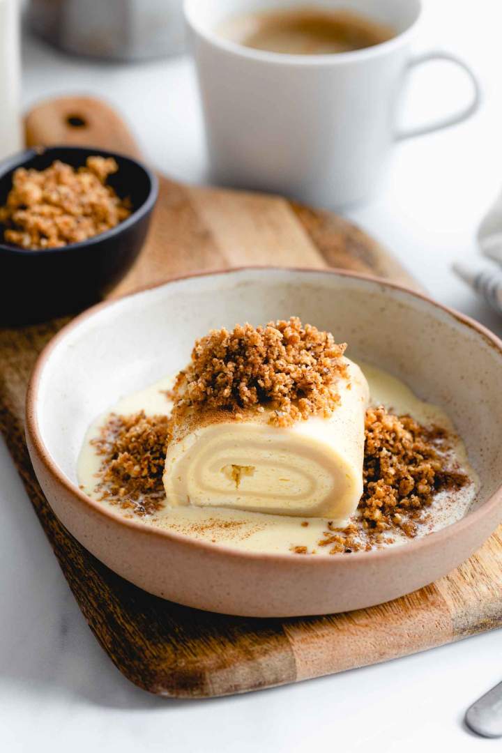 Slovenian Sweet Cheese Dumplings with Almonds