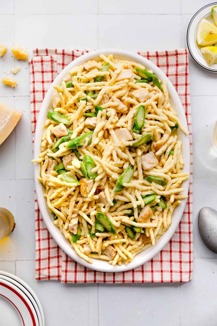 Creamy Asparagus and Chicken Pasta