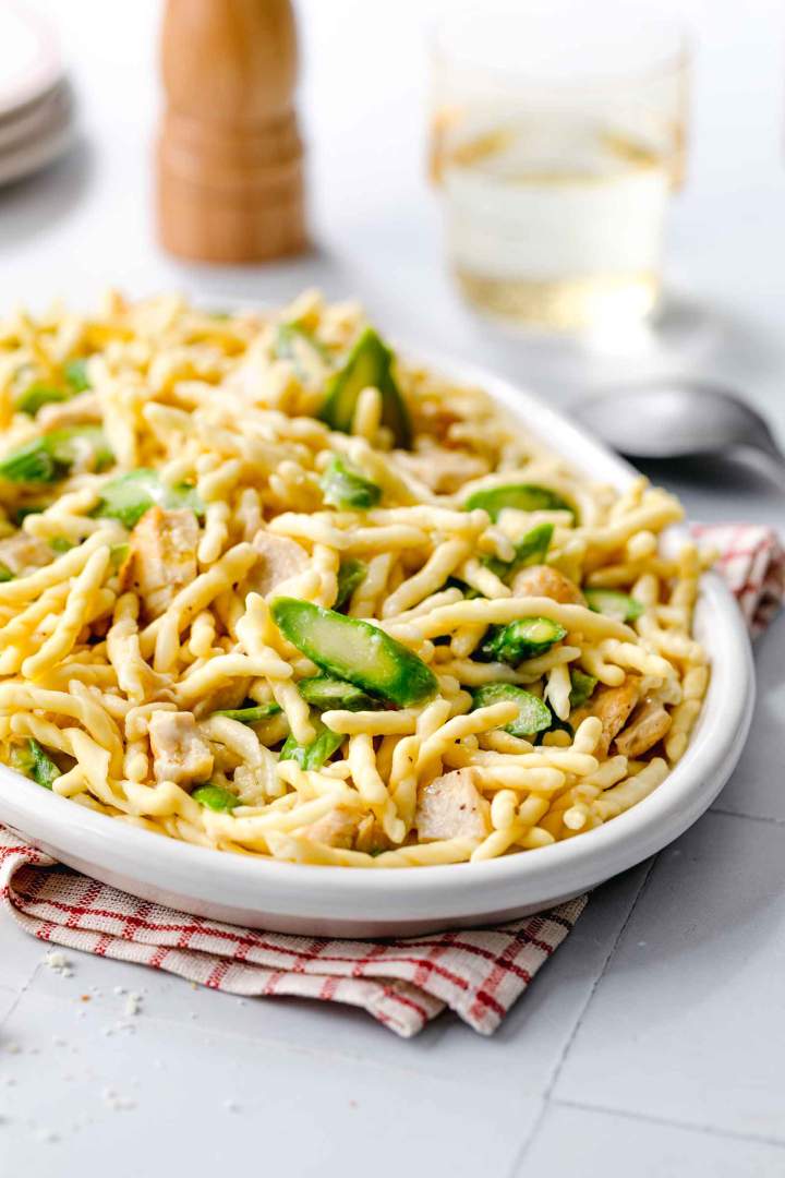 Creamy Asparagus and Chicken Pasta