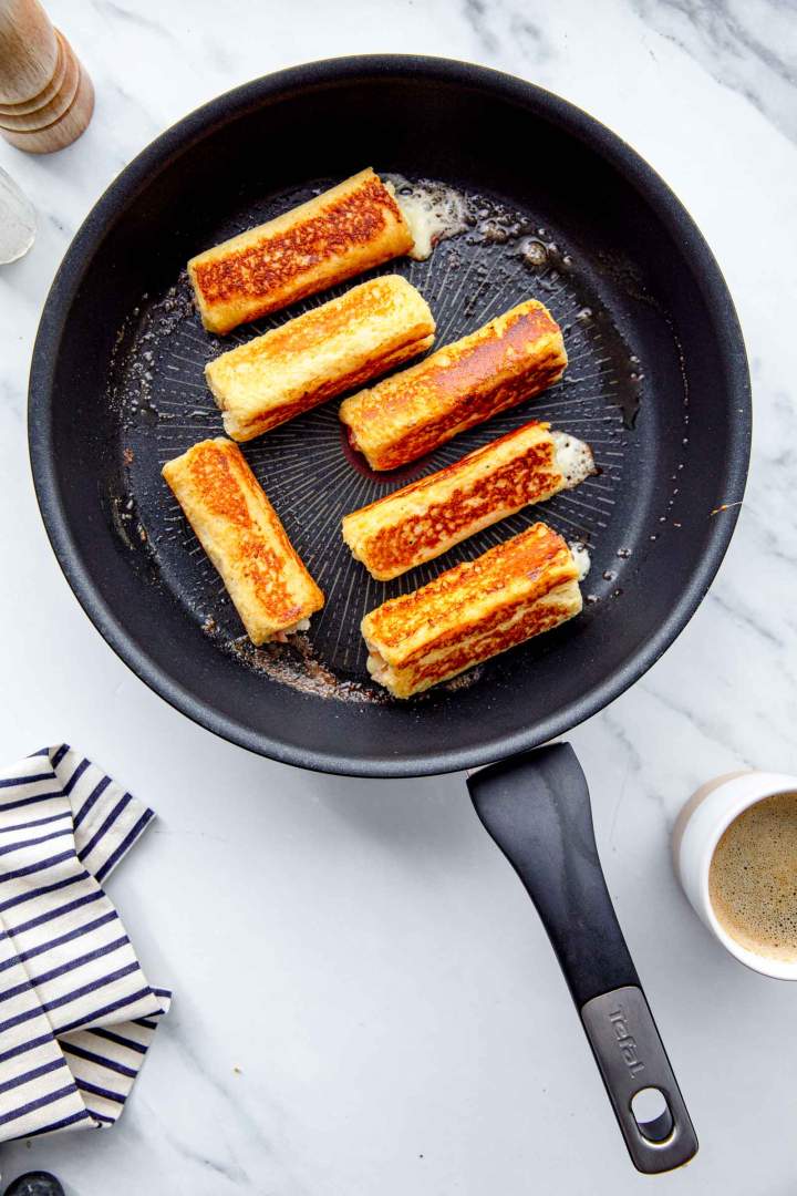 Ham and Cheese Toast Roll Ups