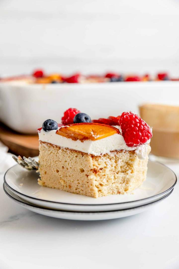 Tres Leches (Izjemno sočno pecivo)