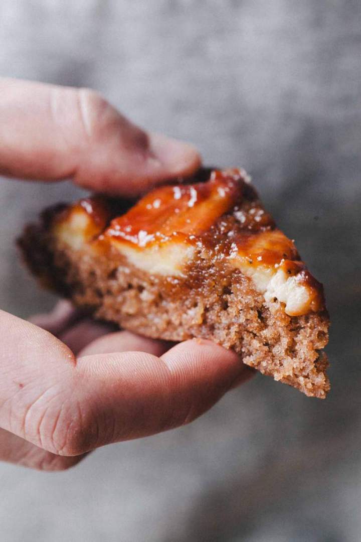 Upside down banana cake with caramelized top