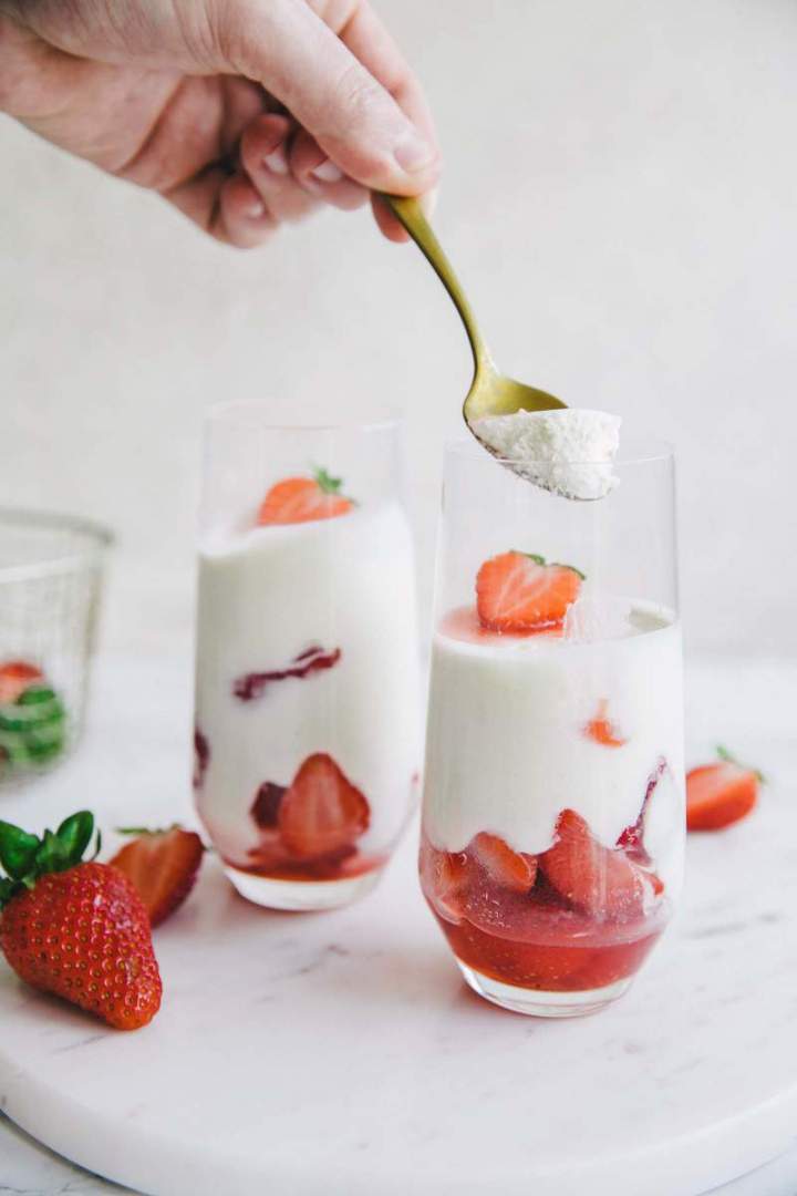 Yogurt Mousse in a glass jar with strawberries
